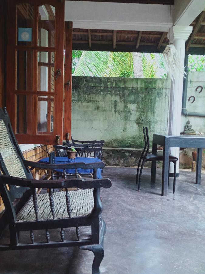 Dilip'S House Apartment Tangalle Bagian luar foto