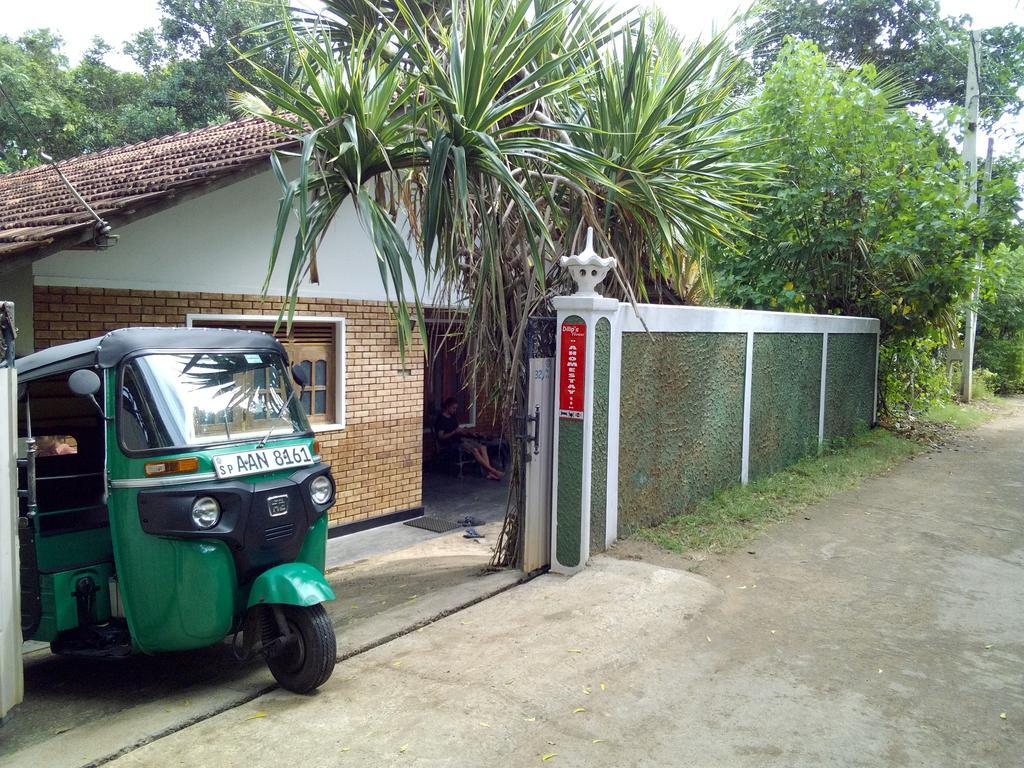 Dilip'S House Apartment Tangalle Bagian luar foto