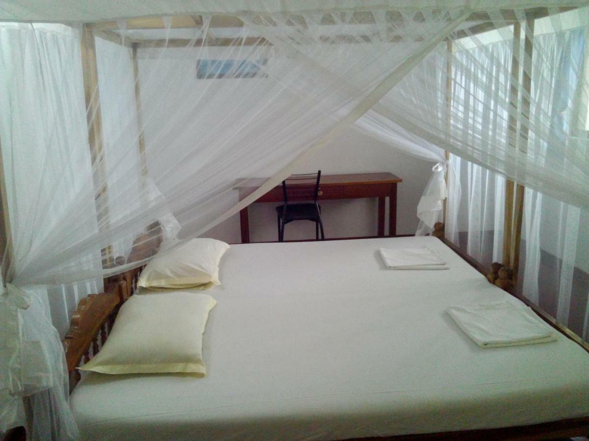 Dilip'S House Apartment Tangalle Bagian luar foto
